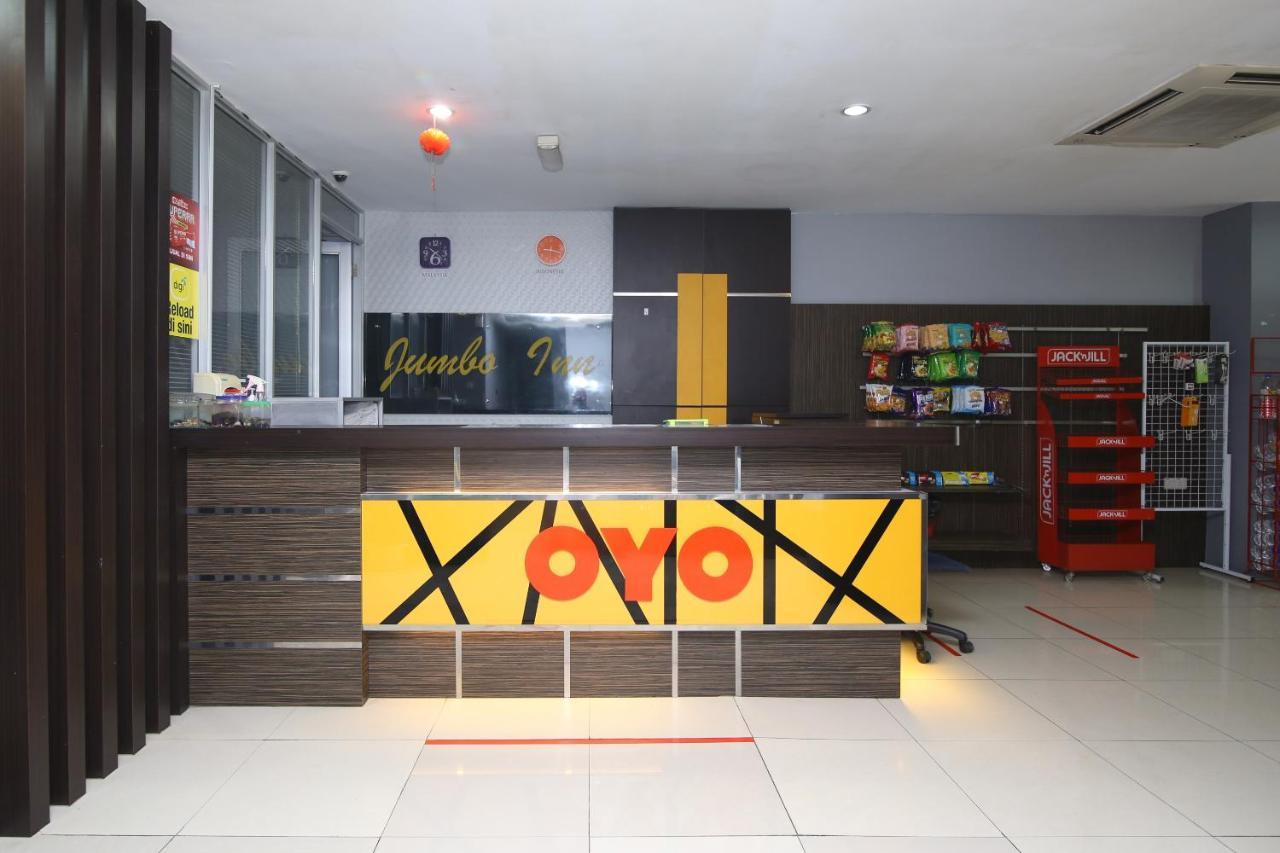 Oyo 90136 Jumbo Inn Kuching Exterior photo